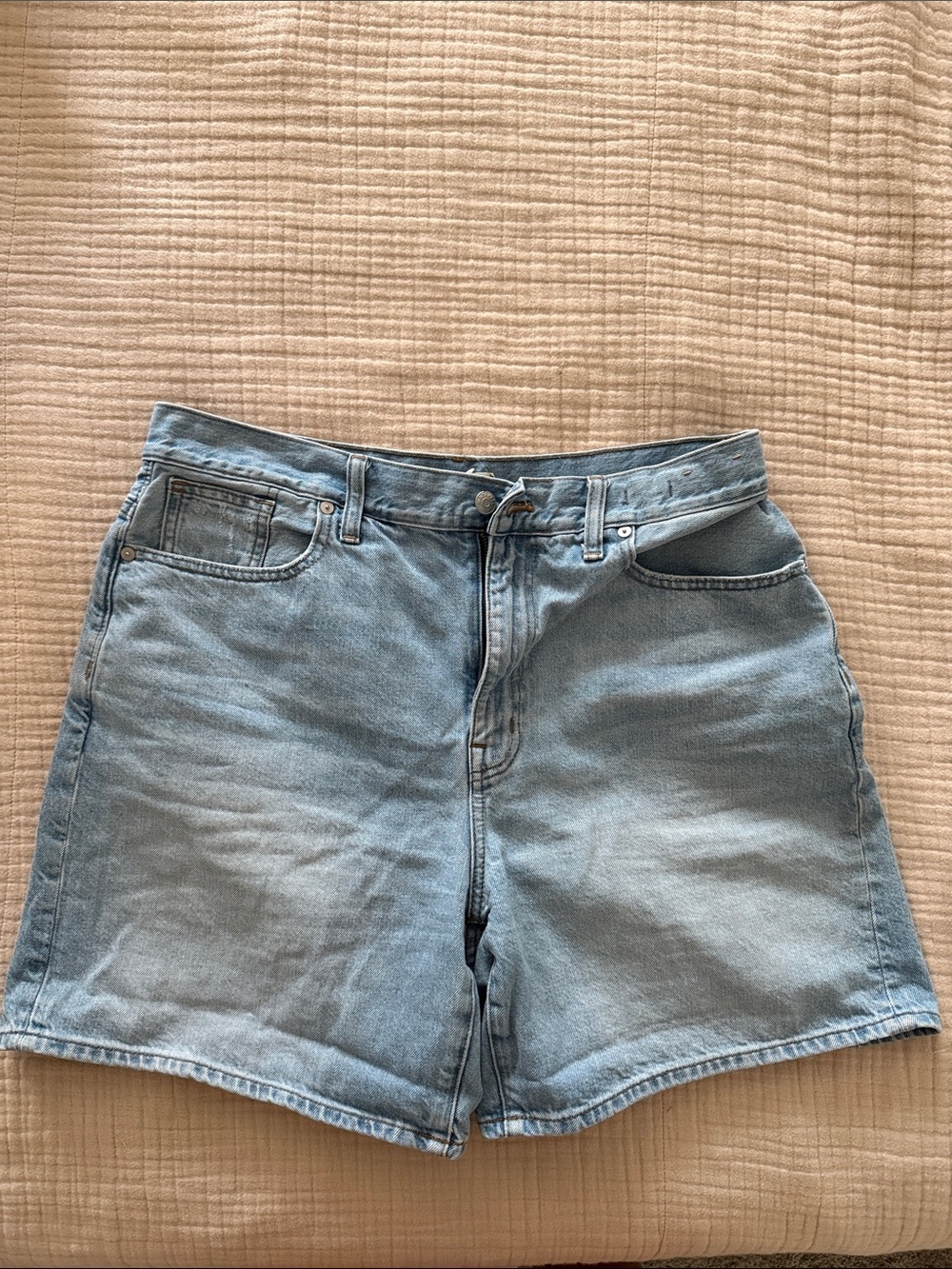 madewell baggy jean shorts